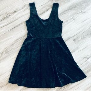 Crushed Velvet Forever 21 Dress ⭐️ 3 for $25 ⭐️